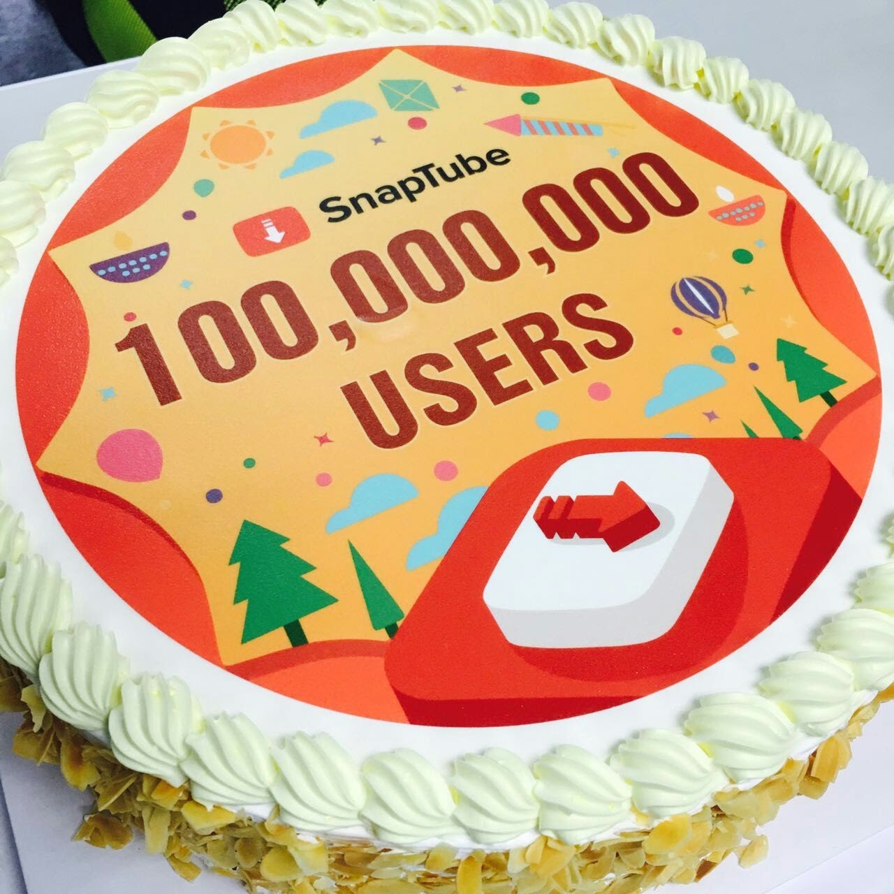 Snaptube 10 Million Users Celebration Cake